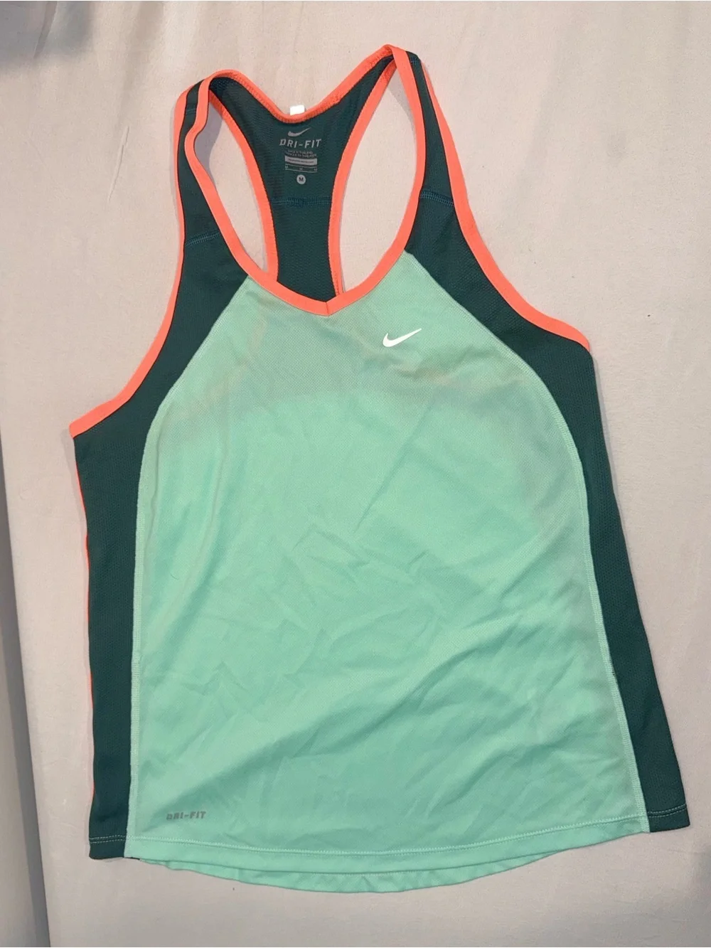 Nike Dri-Fit Women Green/Teal athletic Activewear Razorback Tank Top Size Medium